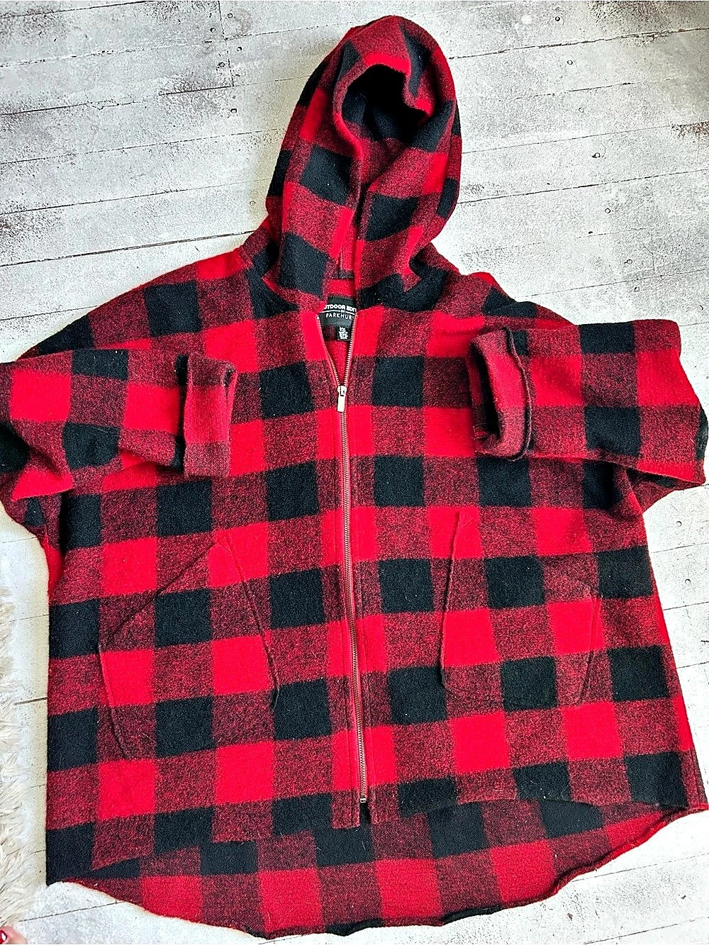 Parkhurst Outdoor Edition Plaid Hooded Jacket in Red & Black Size S/M